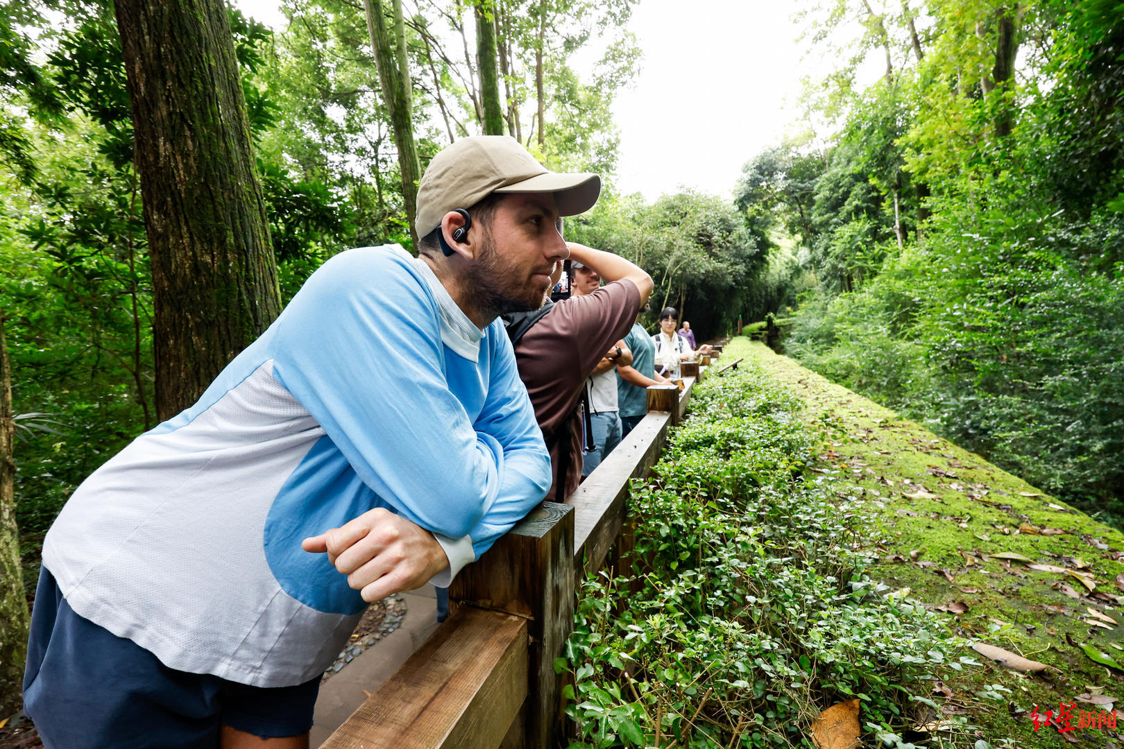 在成都大熊, 大熊猫同框, 成都网球公